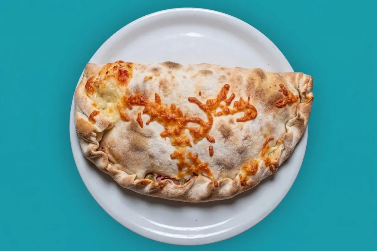 Pizza Calzone, pâte fine, Chez Magda