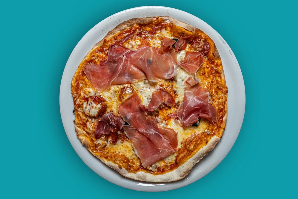 Pizza Italia, pâte fine, Chez Magda