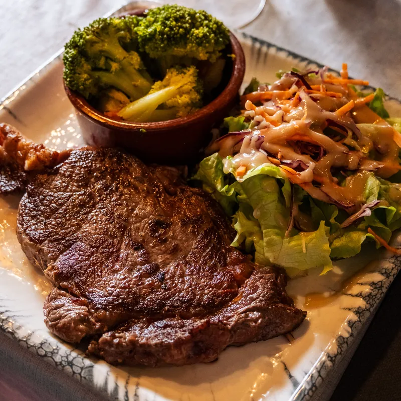 Grillade dressée à l'assiette, Chez Magda